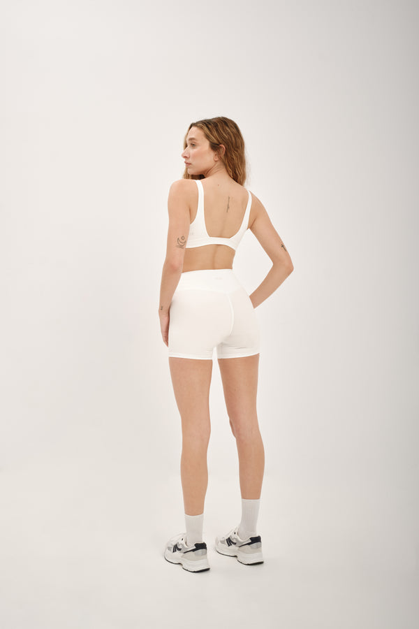 Cael Shorts Milky