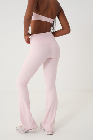 Invisible Scrunch Flare Leggings Baby Pink